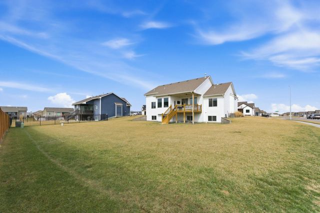 2733 N Eagle Ct, Wichita, KS 67226