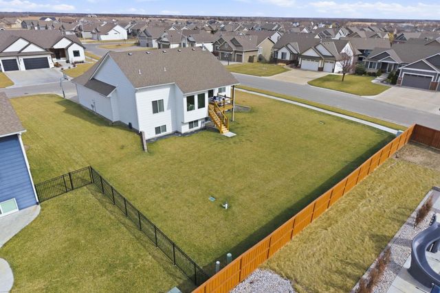 2733 N Eagle Ct, Wichita, KS 67226