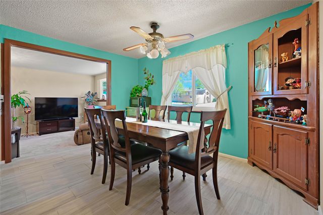 988 Avenida De Las Campanas, Santa Fe, NM 87507