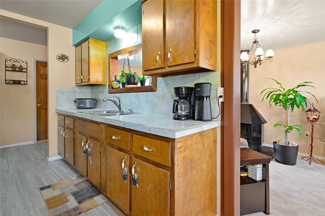 988 Avenida De Las Campanas, Santa Fe, NM 87507