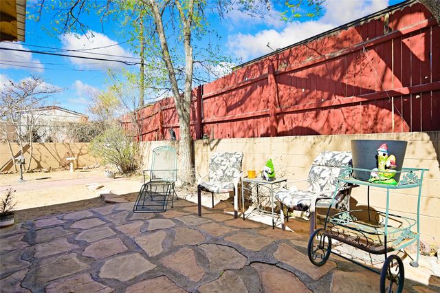 988 Avenida De Las Campanas, Santa Fe, NM 87507