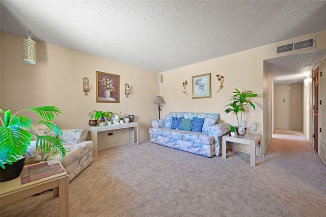 988 Avenida De Las Campanas, Santa Fe, NM 87507