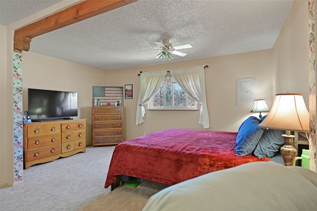 988 Avenida De Las Campanas, Santa Fe, NM 87507