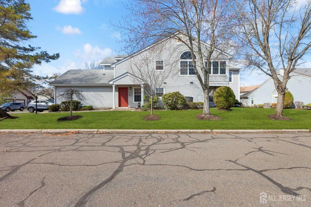 10 Andrew Johnson Drive C, Monroe, NJ 08831