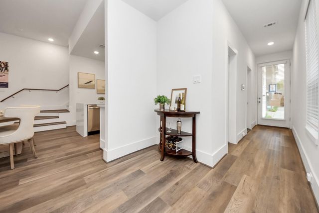 7504 Carver Road D, Houston, TX 77088