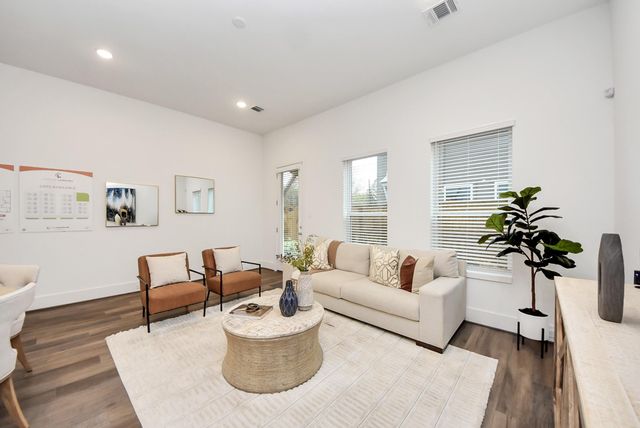 7504 Carver Road D, Houston, TX 77088