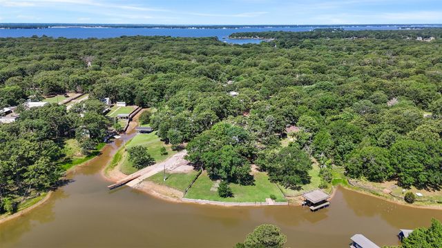7110 Apache Circle, Mabank, TX 75156