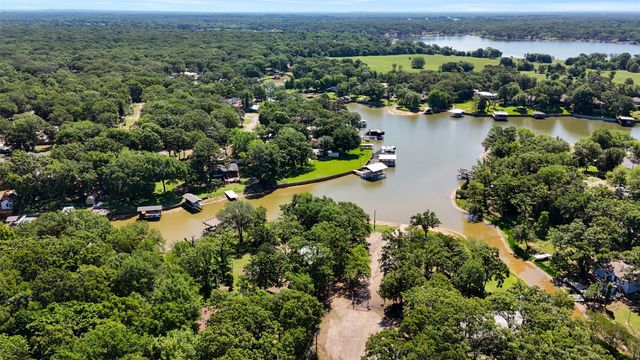 7110 Apache Circle, Mabank, TX 75156