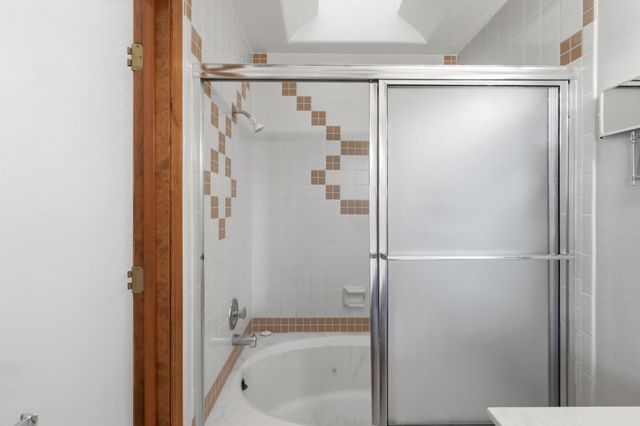 6856 Kelly Ann Road NE, Albuquerque, NM 87109