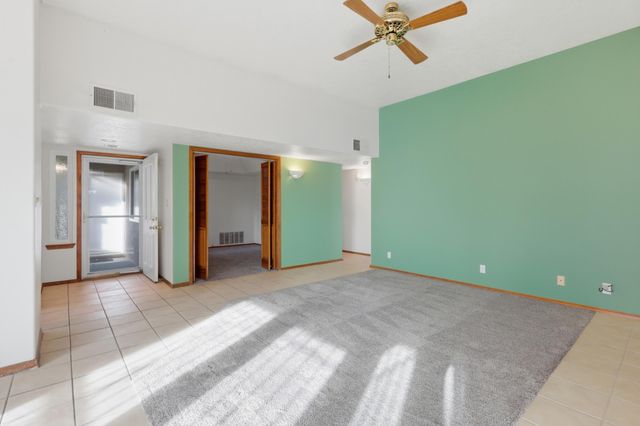 6856 Kelly Ann Road NE, Albuquerque, NM 87109