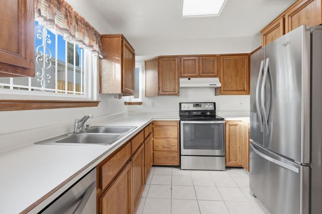 6856 Kelly Ann Road NE, Albuquerque, NM 87109