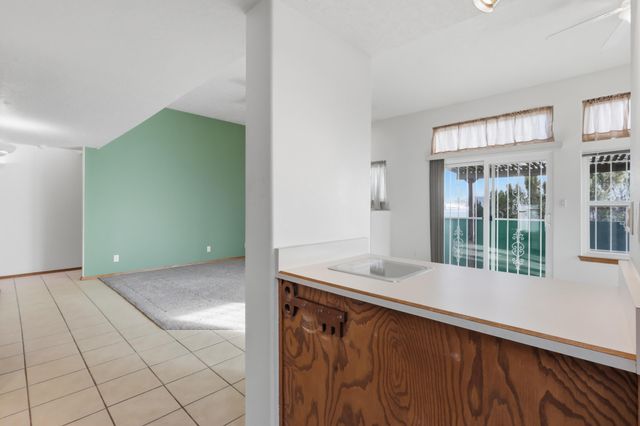 6856 Kelly Ann Road NE, Albuquerque, NM 87109