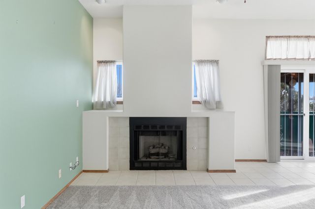 6856 Kelly Ann Road NE, Albuquerque, NM 87109