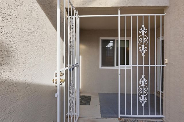 6856 Kelly Ann Road NE, Albuquerque, NM 87109