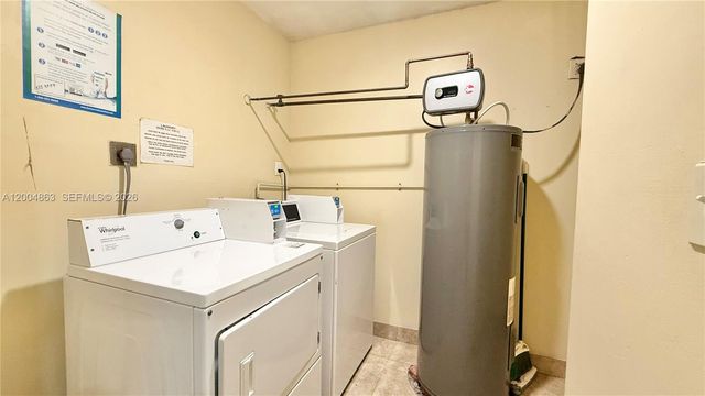 1830 Dixieanna St 404, Hollywood, FL 33020