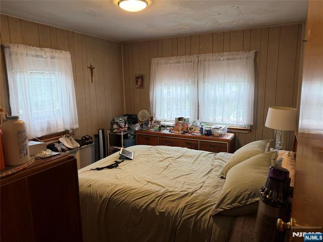 72 Fairview Avenue, Bogota, NJ 07603