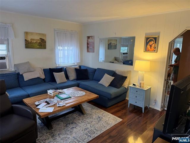 72 Fairview Avenue, Bogota, NJ 07603