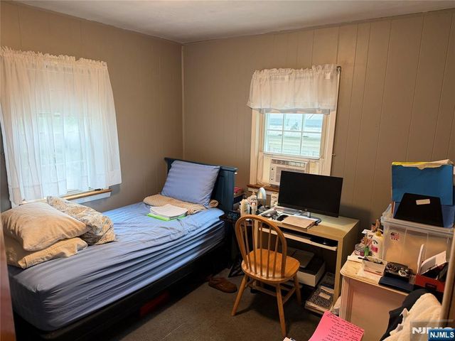 72 Fairview Avenue, Bogota, NJ 07603
