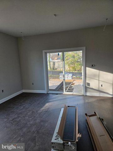 9208 4TH, Lanham, MD 20706