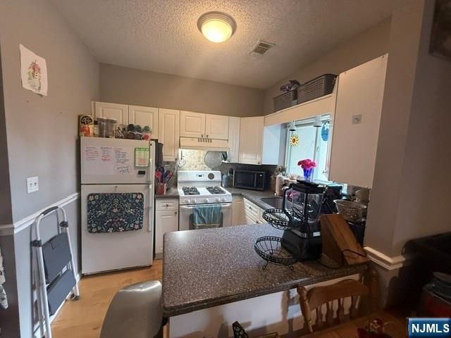 312 Brittany Drive, Wayne, NJ 07470