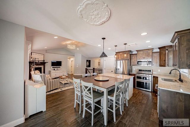 6060 Malory Drive, Idaho Falls, ID 83402