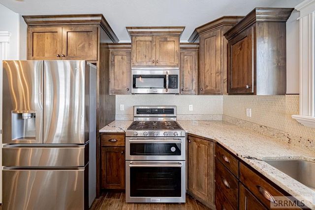 6060 Malory Drive, Idaho Falls, ID 83402