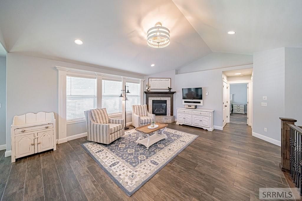 Image 16 of property listing at 6060 Malory Drive, Idaho Falls, ID 83402