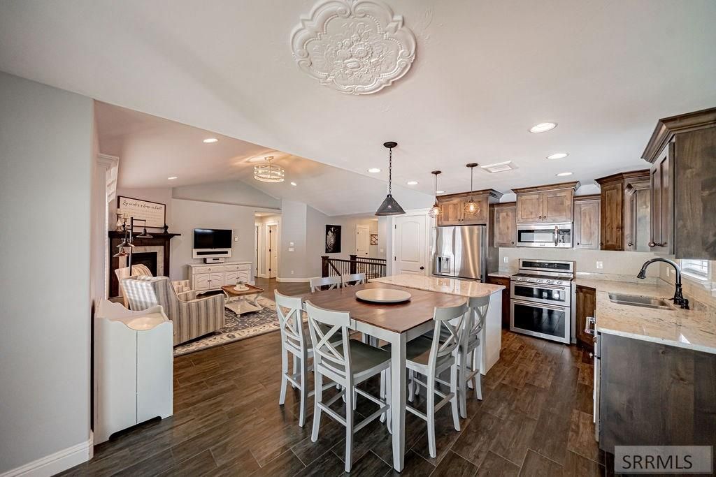Image 24 of property listing at 6060 Malory Drive, Idaho Falls, ID 83402