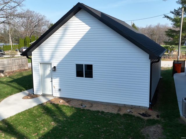 4033 N Denver Court, Monticello, IN 47960