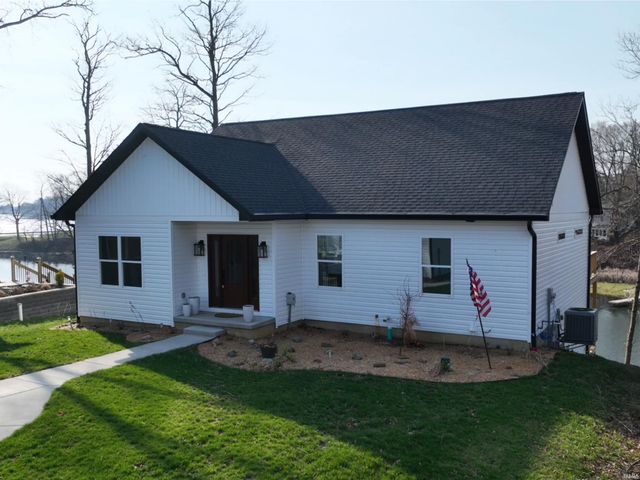 4033 N Denver Court, Monticello, IN 47960