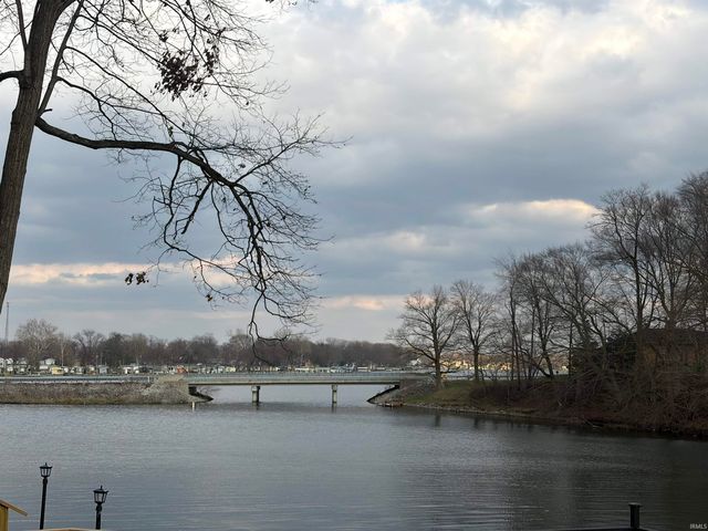 4033 N Denver Court, Monticello, IN 47960