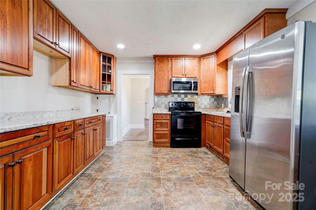 717 Pleasant Drive, Shelby, NC 28152