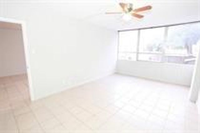 1800 Lavaca ST A107, Austin, TX 78701