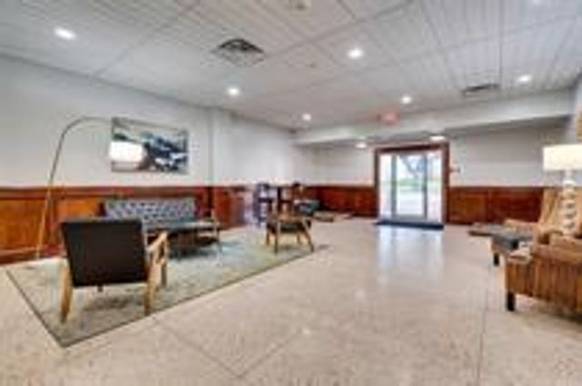 1800 Lavaca ST A107, Austin, TX 78701