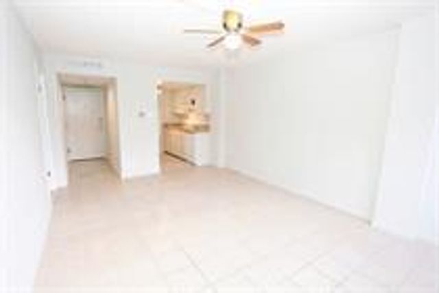 1800 Lavaca ST A107, Austin, TX 78701