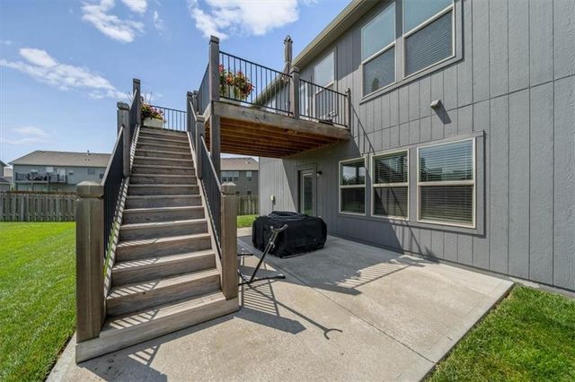 1327 N 161st Terrace, Basehor, KS 66007