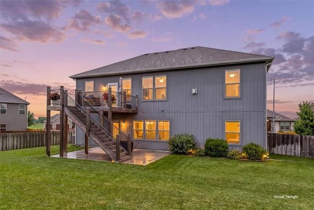 1327 N 161st Terrace, Basehor, KS 66007