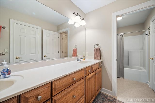 781 Manor Hill Place, Sugar Grove, IL 60554