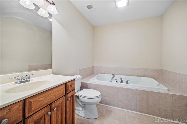 781 Manor Hill Place, Sugar Grove, IL 60554