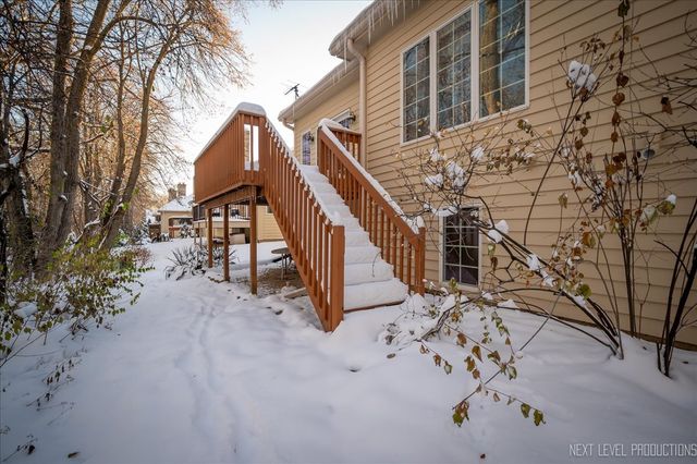 781 Manor Hill Place, Sugar Grove, IL 60554