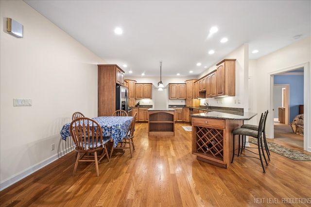 781 Manor Hill Place, Sugar Grove, IL 60554