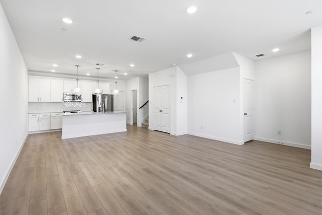 7621 Dakota, Watauga, TX 76148
