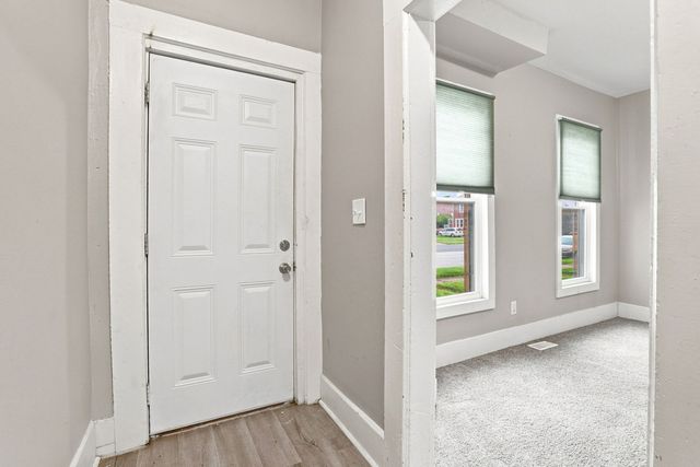 1427 W 4th Street, Davenport, IA 52802