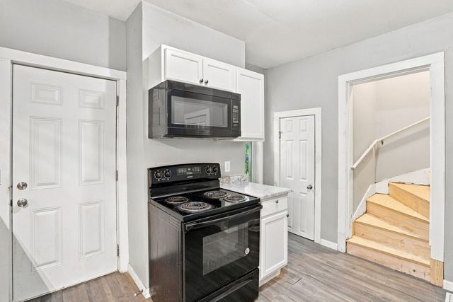 1427 W 4th Street, Davenport, IA 52802