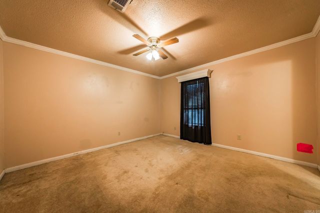 100 Oxford Cove, Jacksonville, AR 72076