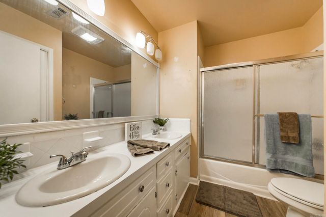 100 Oxford Cove, Jacksonville, AR 72076