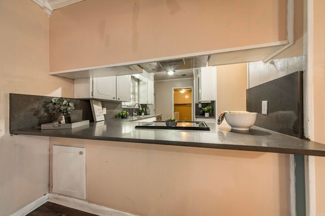 100 Oxford Cove, Jacksonville, AR 72076