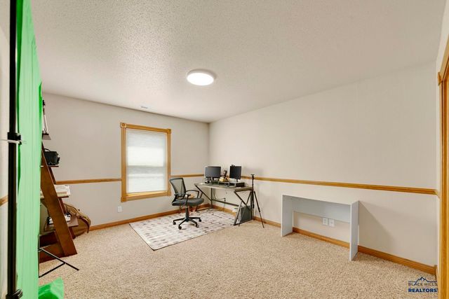 3632 CITY VIEW DR, Rapid City, SD 57701