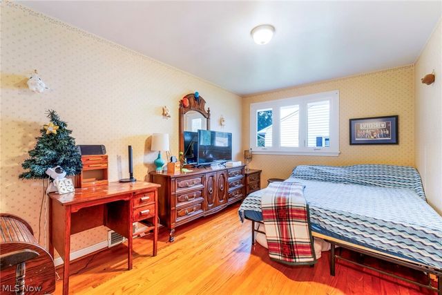 31 Lake Shore Drive, Youngstown, OH 44511