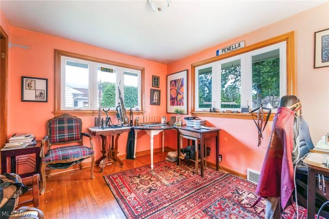 31 Lake Shore Drive, Youngstown, OH 44511
